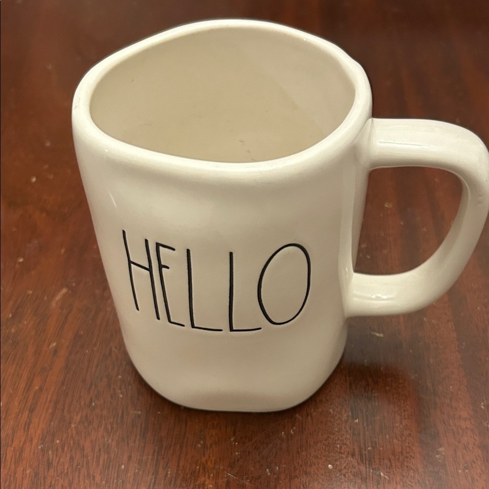 Rae Dunn “ Happy” ceramic mug
EUC